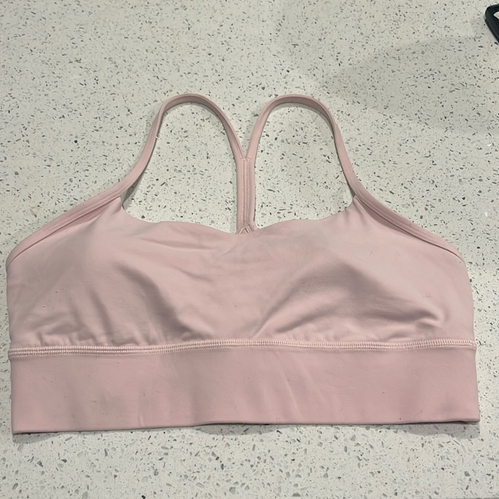 i’m selling a lululemon flow Y bra perfect condition.